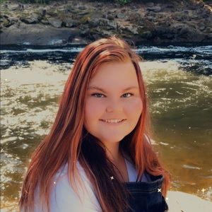 Meet your Posher, Hailey